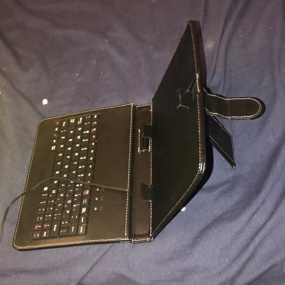 Android keyboard tablet case - Picture 3 of 3